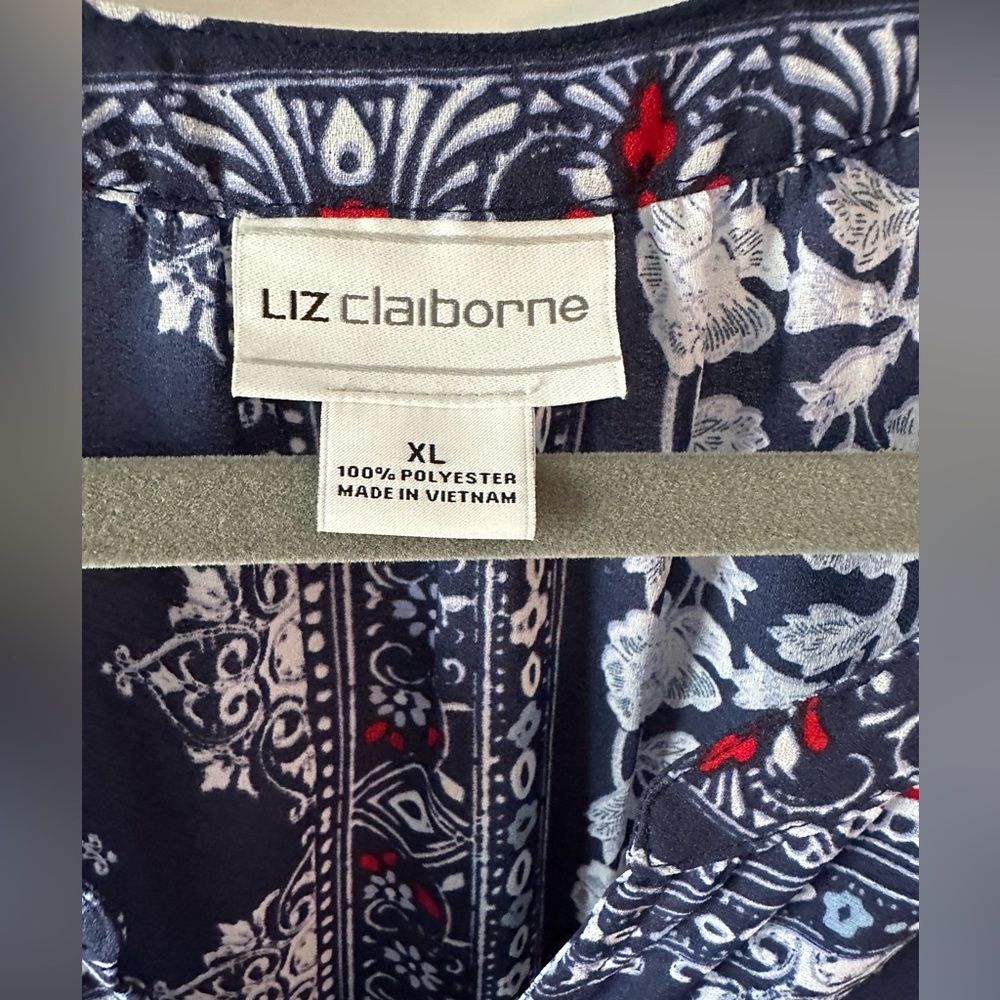 Paisley Pattern blouse - Picture 2 of 2